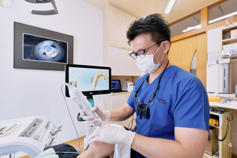 マウスピース矯正を熟知した歯科医師が安心安全を考慮して治療
