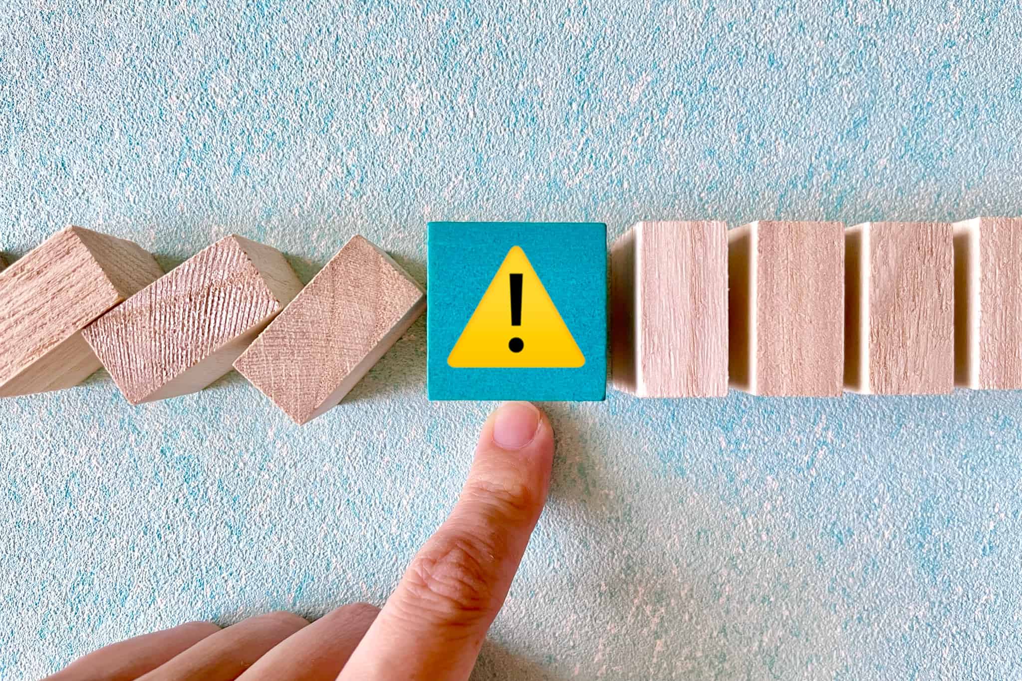 マウスピースをお手入れするときの注意点を説明するイメージ