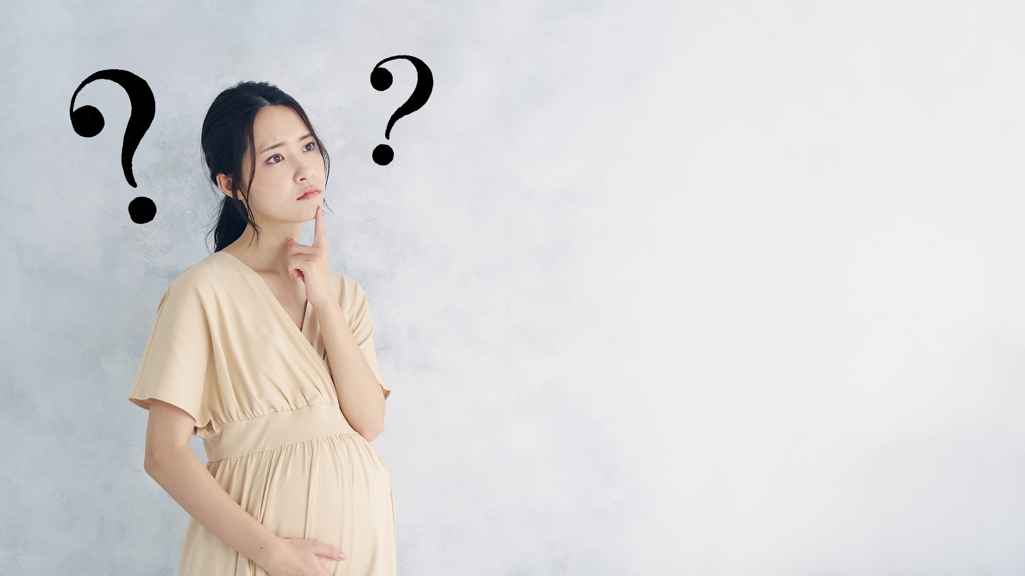 妊娠中でもインプラント治療は受けられるのか考えている妊婦
